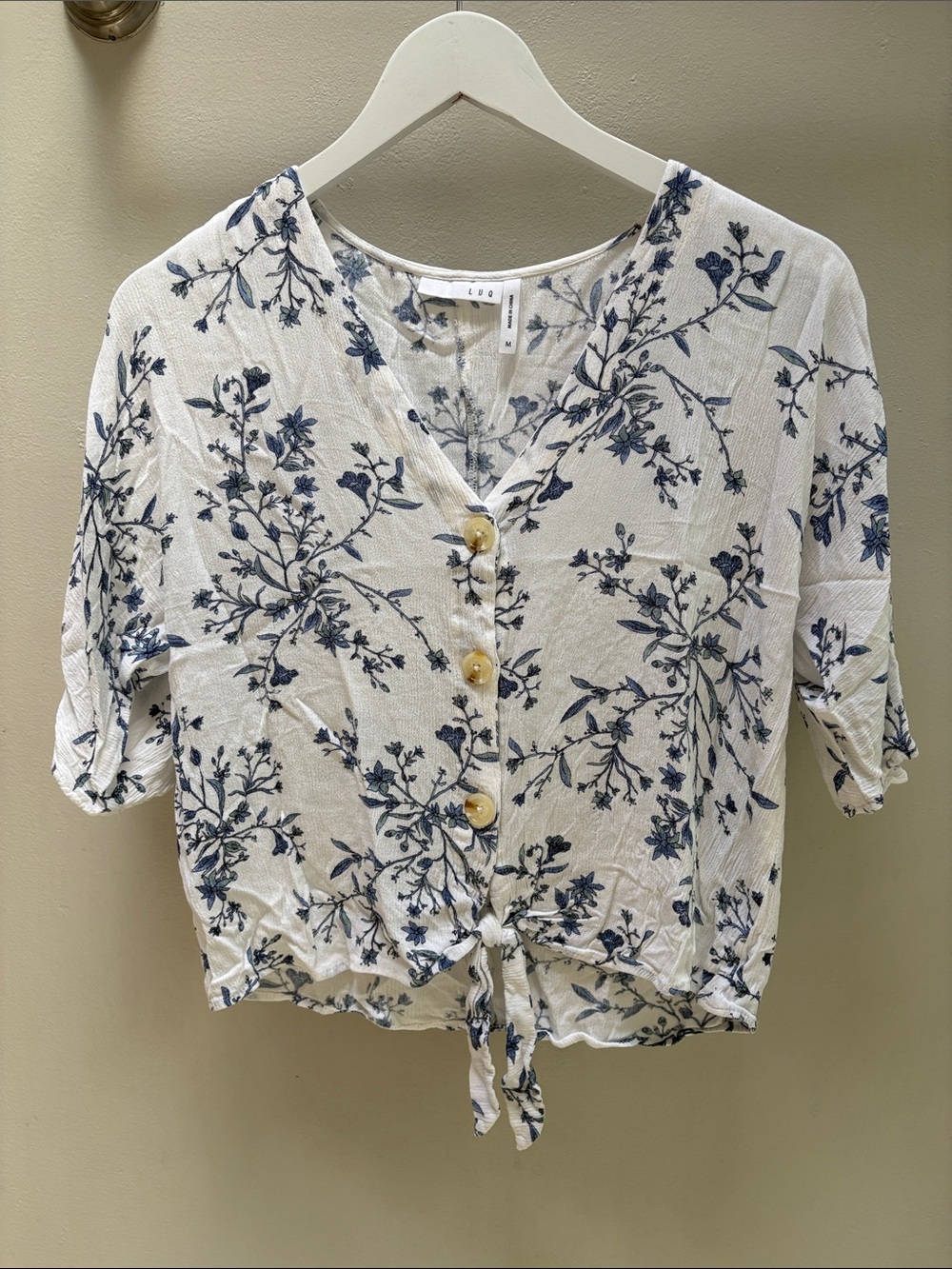 Women's Tie-Front Floral Button Blouse - White & Blue